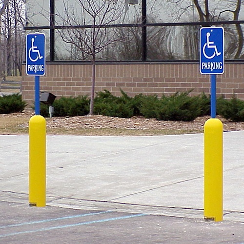 bollard_sign_systems_yellow_Yazaki_5-c.jpg