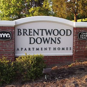 residential entrance sign 036
