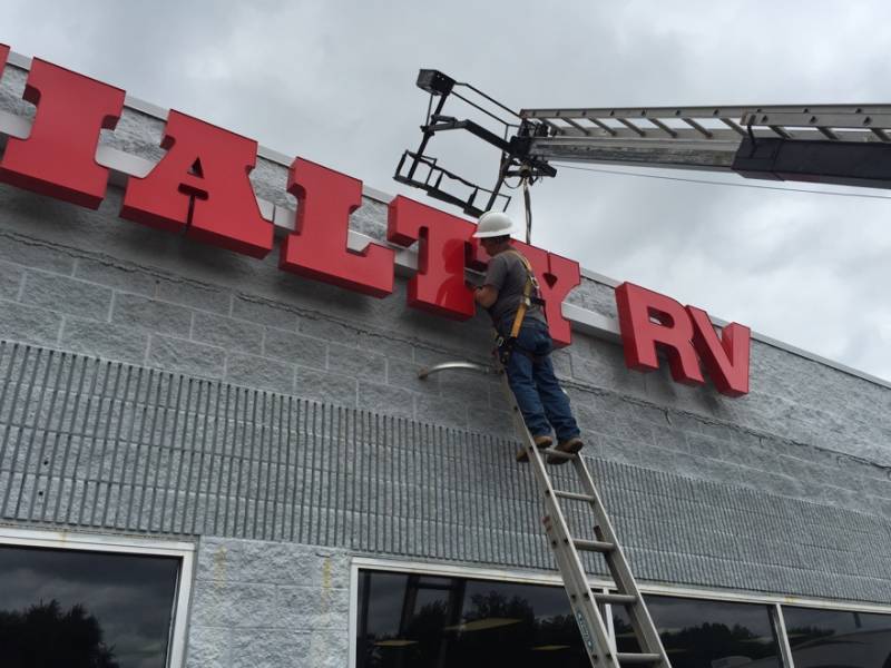 Channel Letters Installation