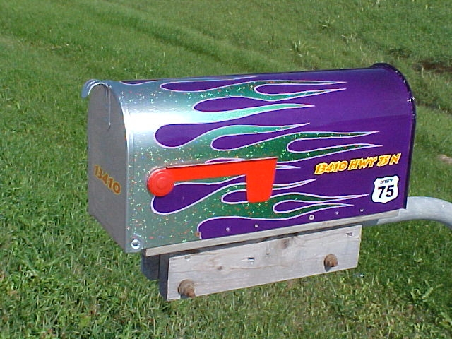 HWY 75 mailbox "Hotmail #2"